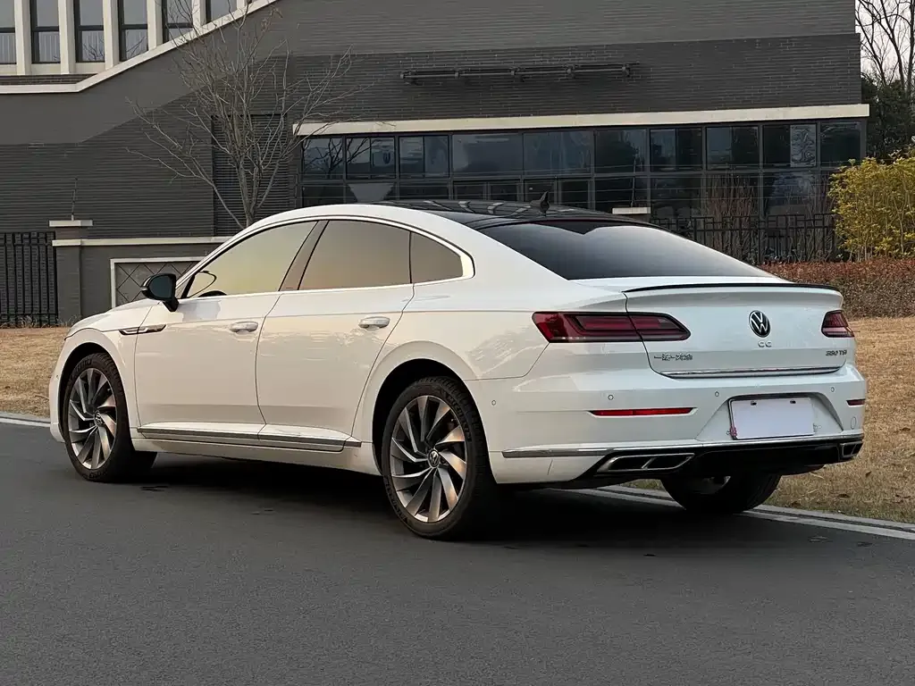 Volkswagen CC — фото 5
