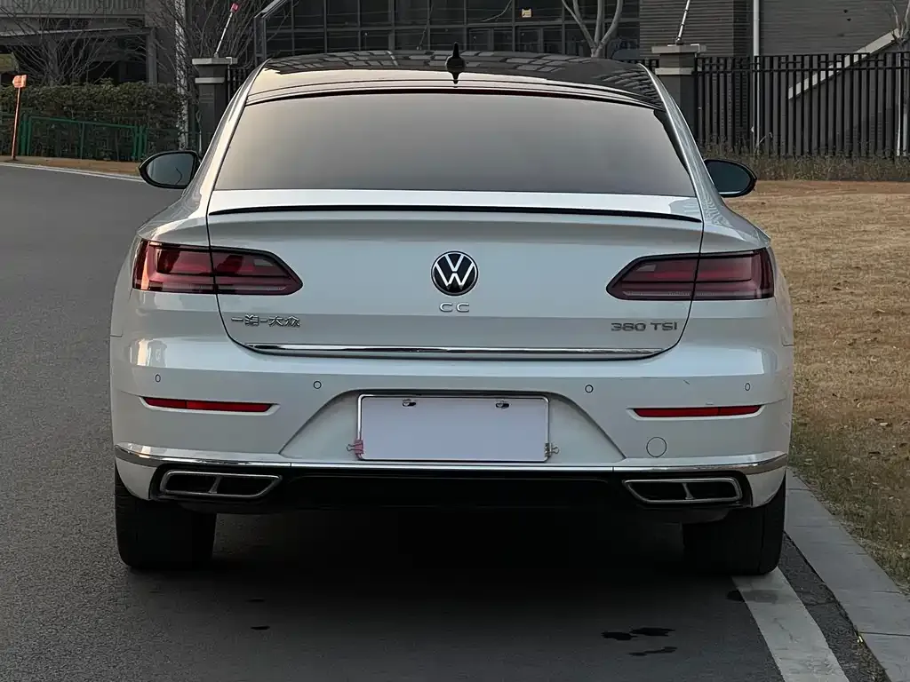 Volkswagen CC — фото 6