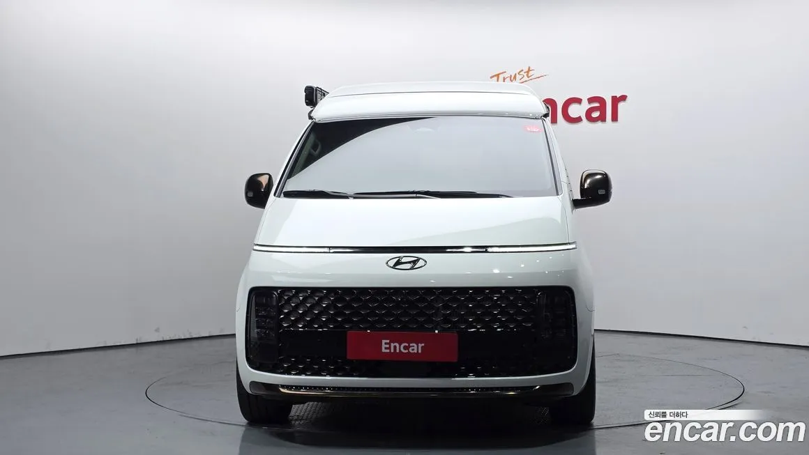 Hyundai Staria 2023 из KR, фото 3