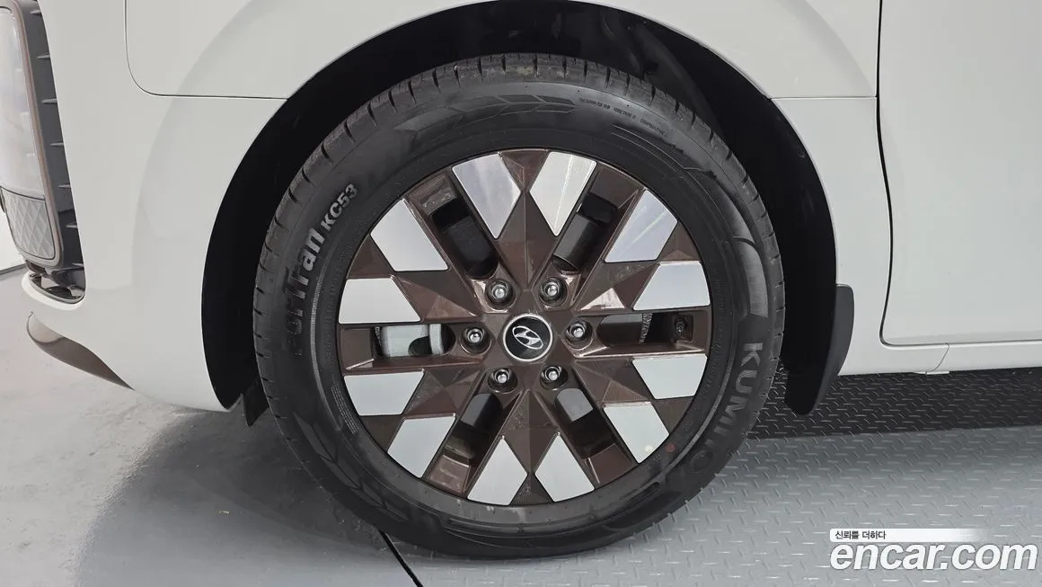 Hyundai Staria 2023 из KR, фото 5