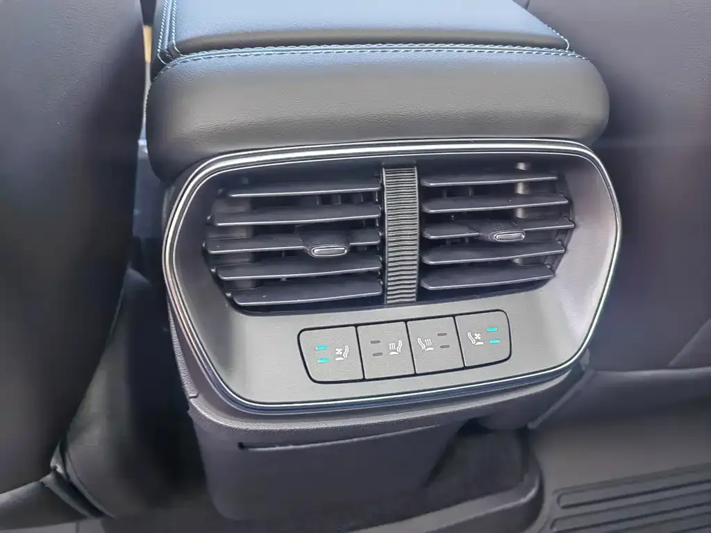 BYD Seal 07 EV 2025 из CN, фото 9