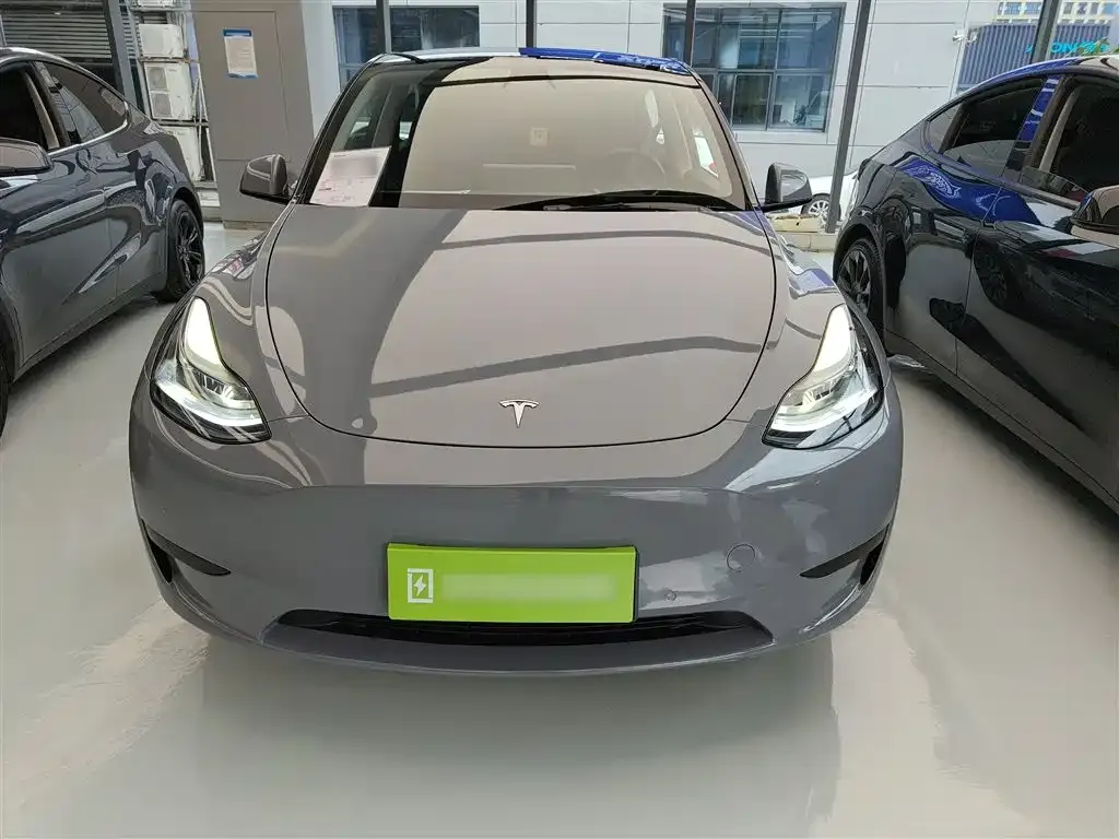 Tesla Model Y 2023 из CN, фото 3