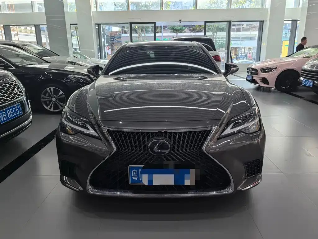 Lexus LS 2021 из CN, фото 1