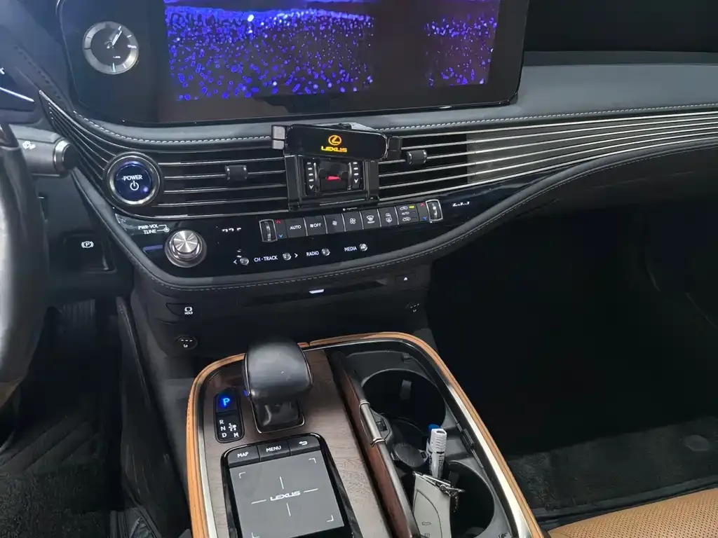 Lexus LS 2021 из CN, фото 3