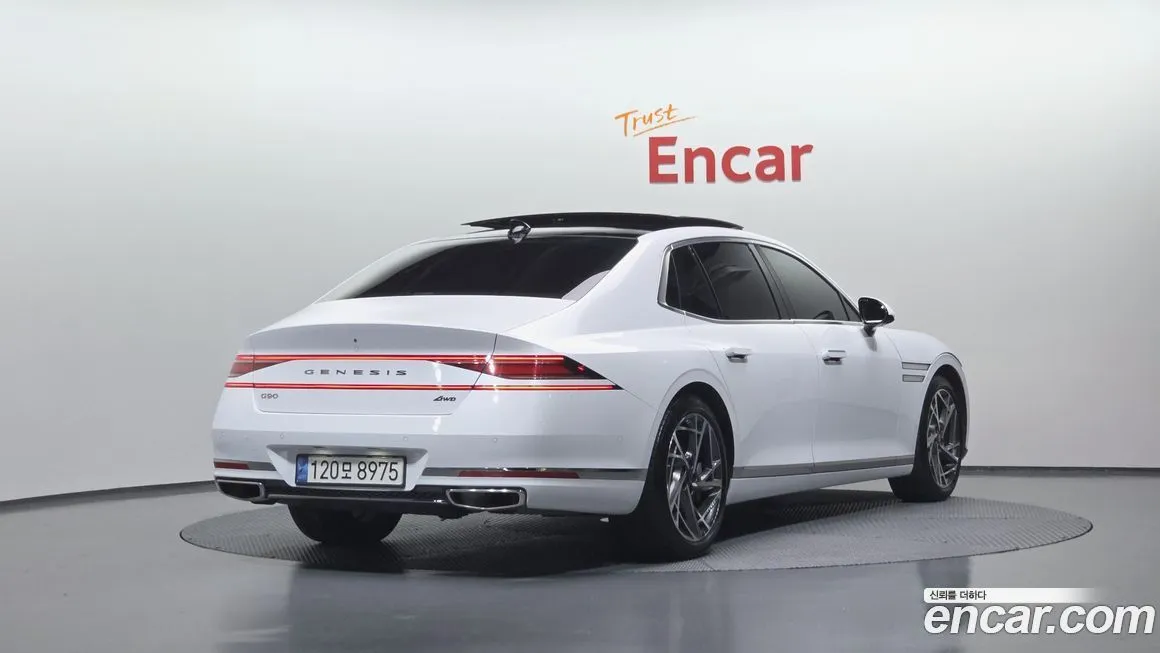 Genesis G90 2022 из KR, фото 2