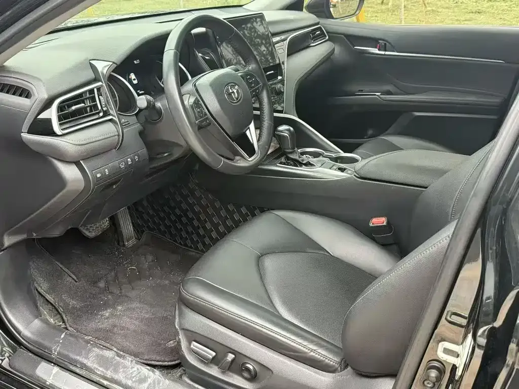 Toyota Camry 2023 из CN, фото 4