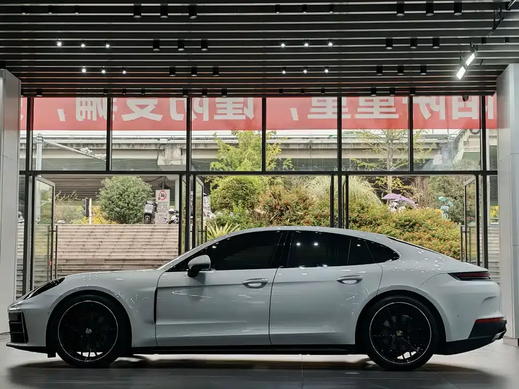Porsche Panamera 2024 из CN, фото 4