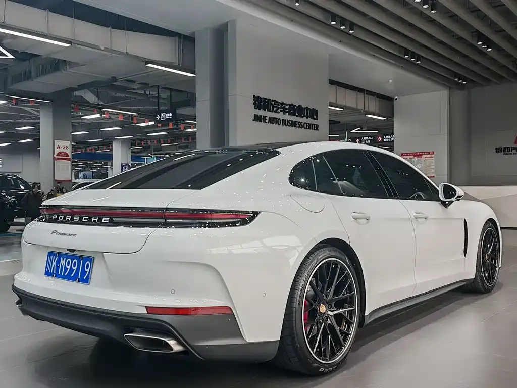 Porsche Panamera 2024 из CN, фото 6
