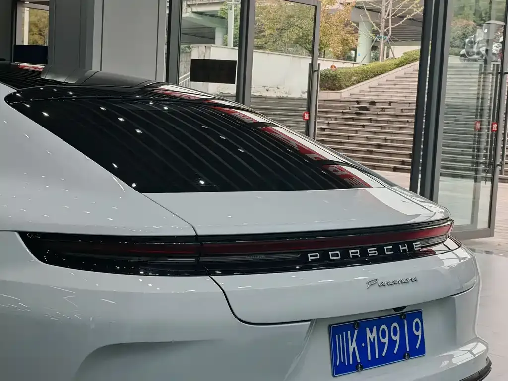 Porsche Panamera 2024 из CN, фото 7