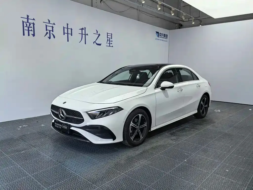 Mercedes-Benz A-Class 2024 из CN, фото 1