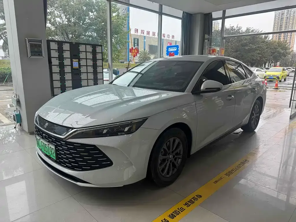 BYD Qin L — фото 1