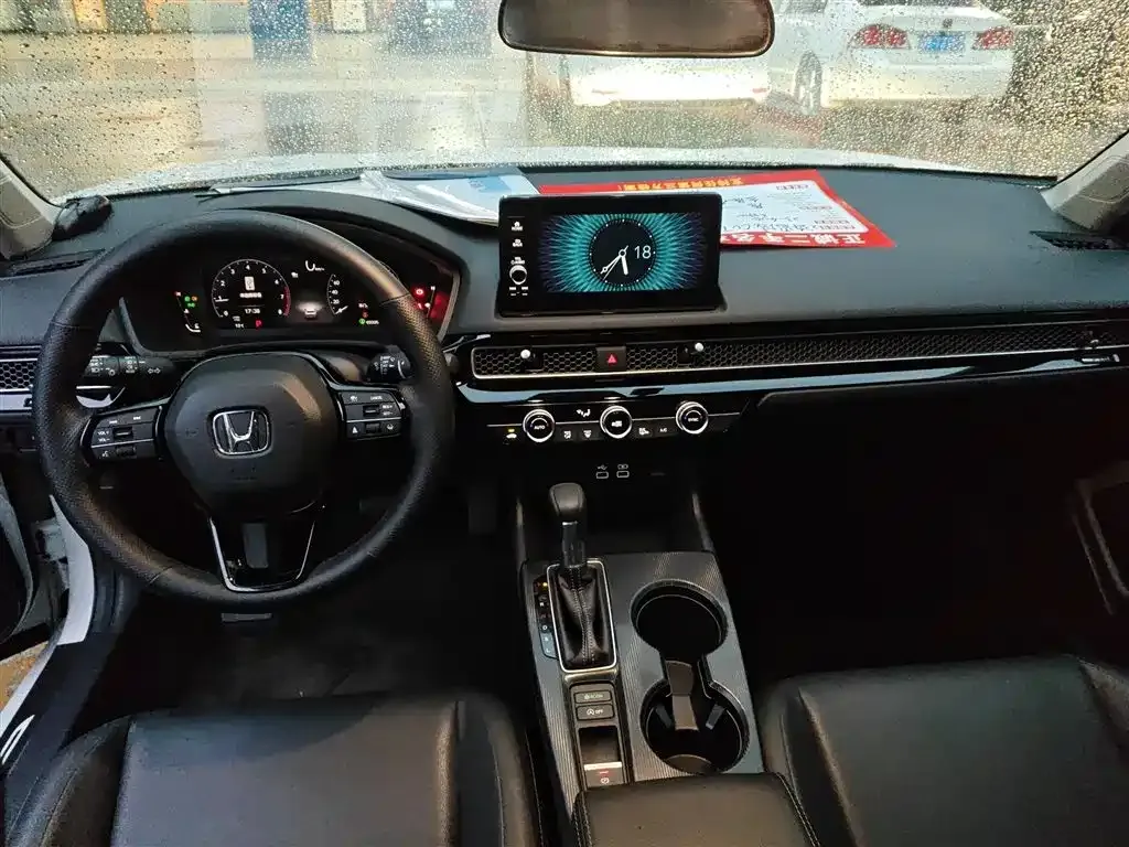 Honda Civic — фото 10