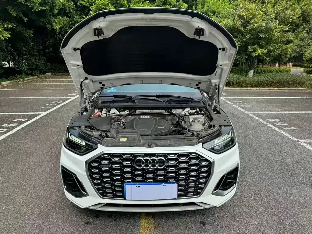 Audi Q5L Sportback 2021 из CN, фото 10