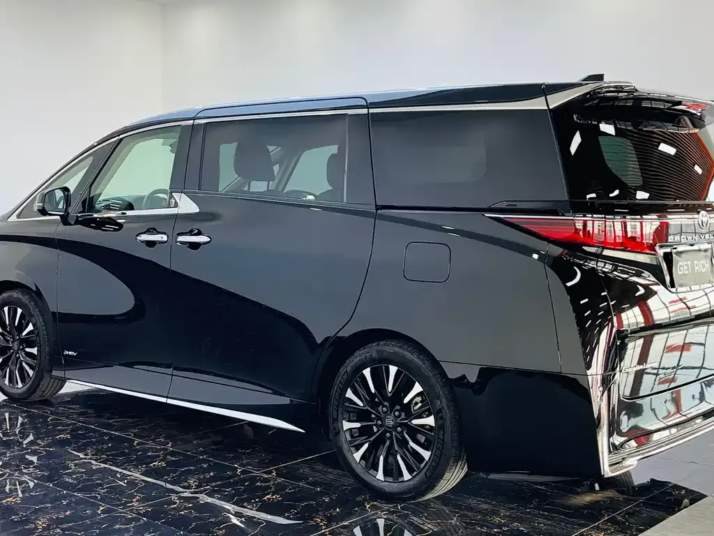 Toyota Vellfire 2024 из CN, фото 7