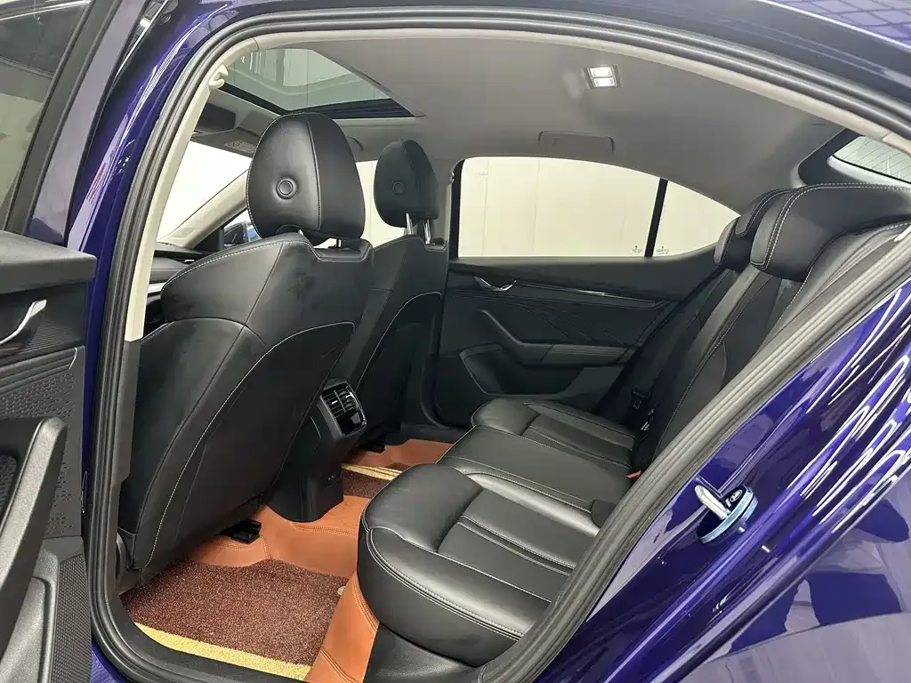 Skoda Octavia — фото 5