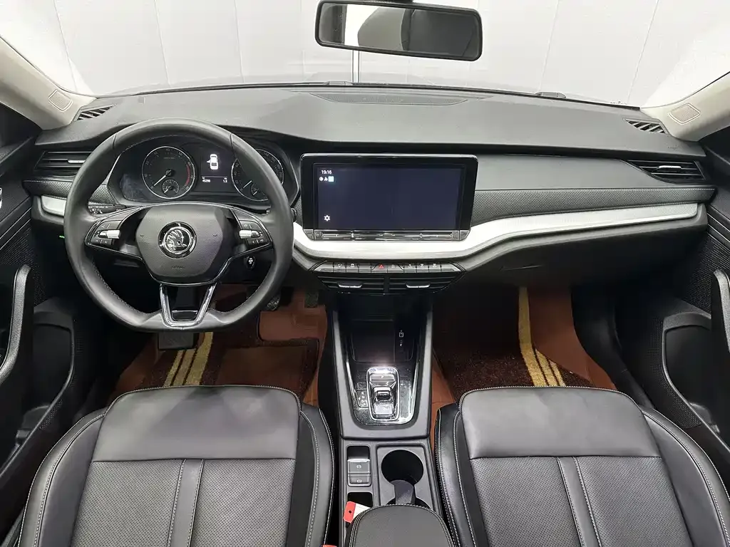Skoda Octavia — фото 6