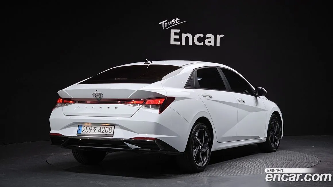 Hyundai AVANTE — фото 2