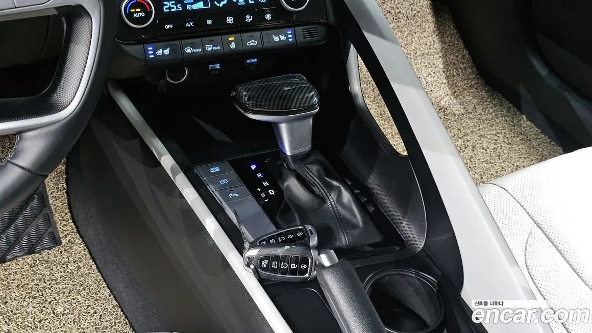 Hyundai AVANTE — фото 9