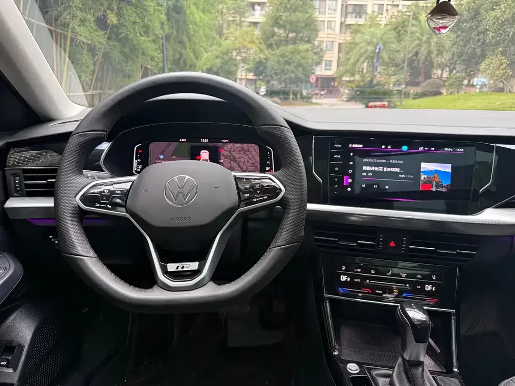 Volkswagen Passat 2023 из CN, фото 7