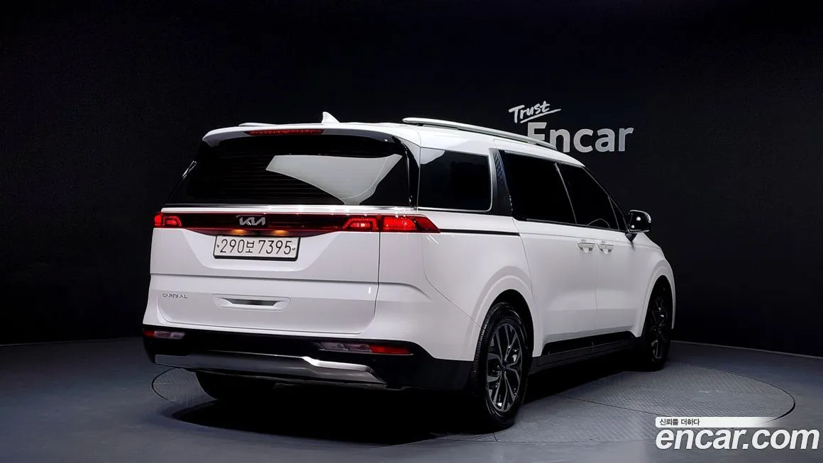 Kia Carnival 2023 из KR, фото 2