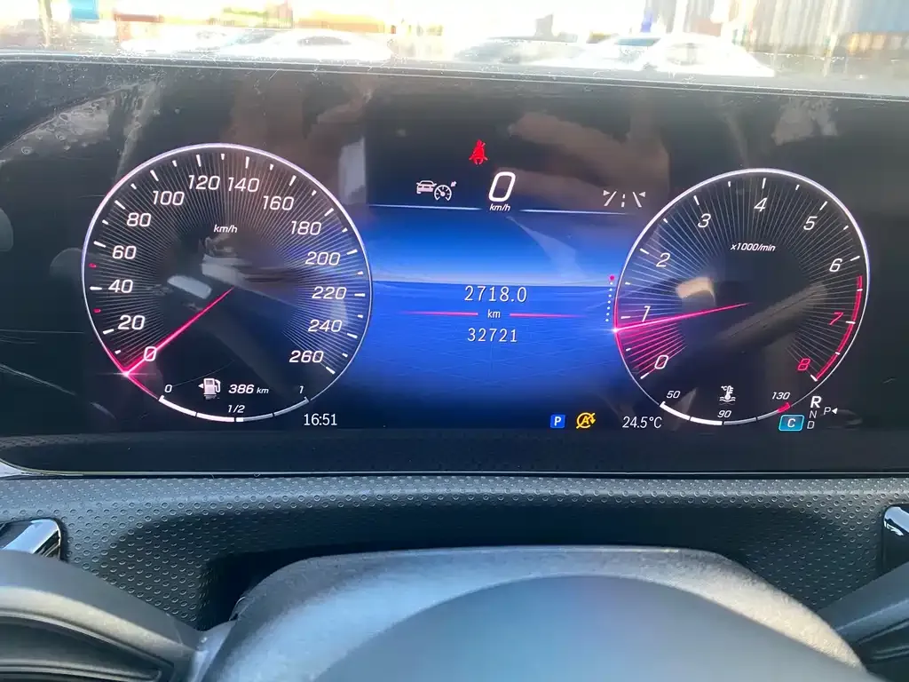 Mercedes-Benz A-Class 2024 из CN, фото 10
