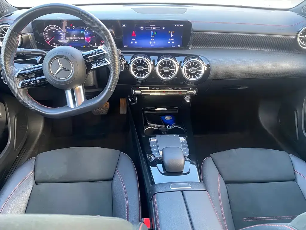 Mercedes-Benz A-Class 2024 из CN, фото 4