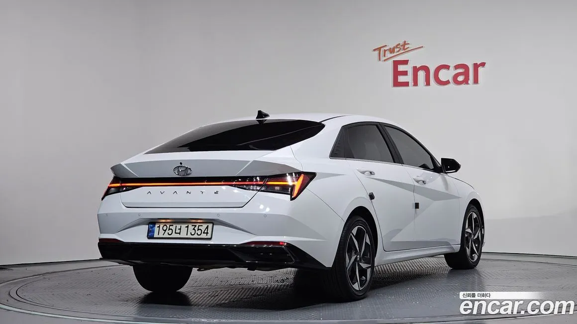 Hyundai AVANTE — фото 2