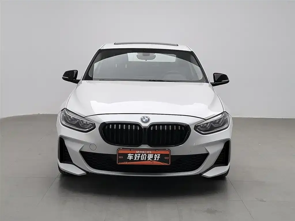 BMW 1 Series 2021 из CN, фото 3