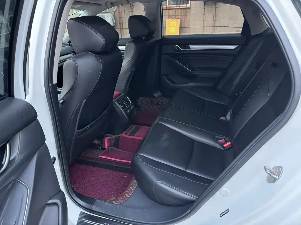 Honda Accord — фото 5