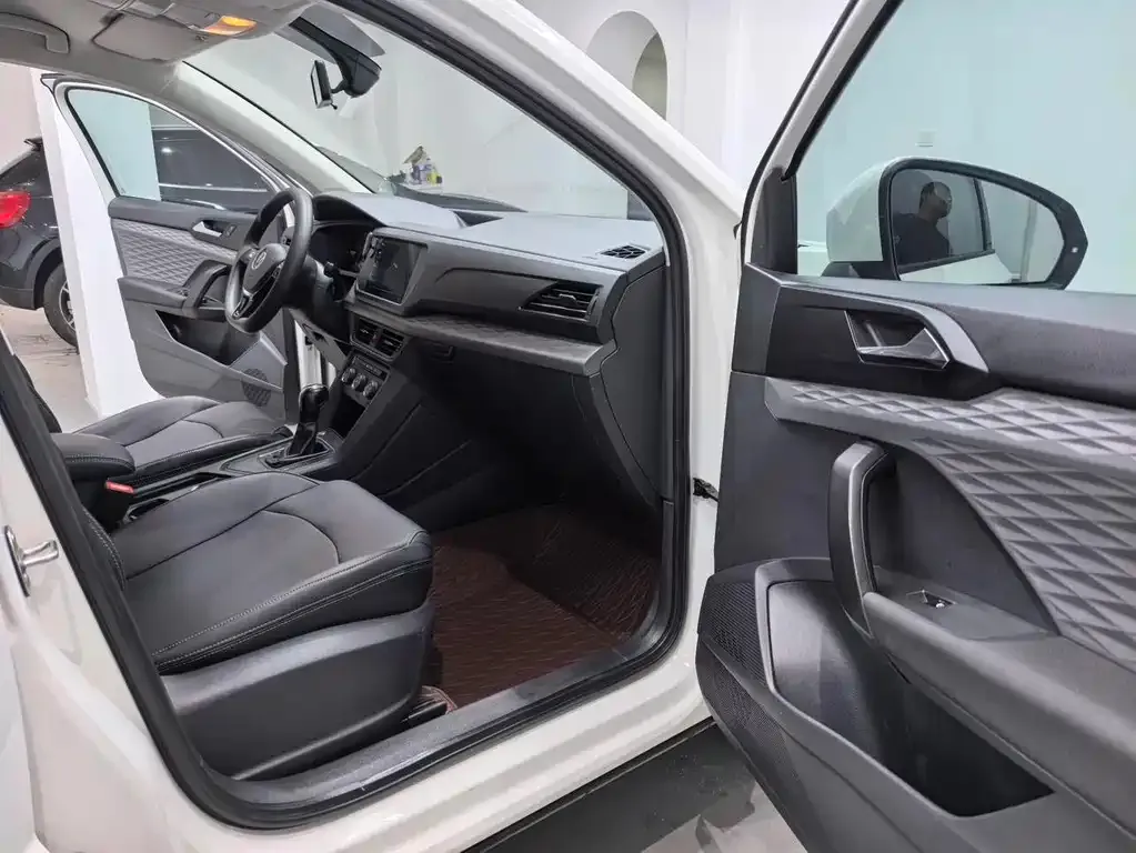 Volkswagen Tharu 2022 из CN, фото 10