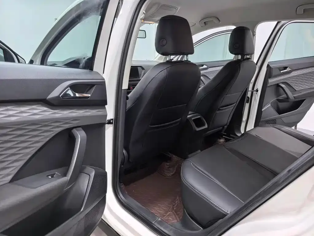 Volkswagen Tharu 2022 из CN, фото 8