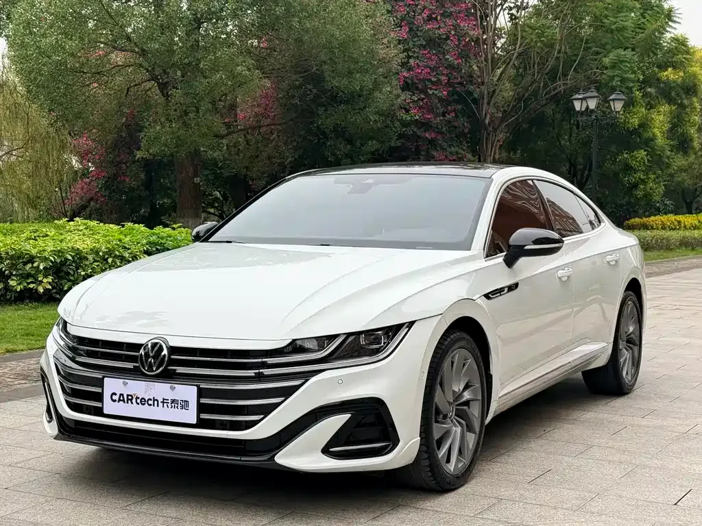 Volkswagen CC 2023 из CN, фото 1