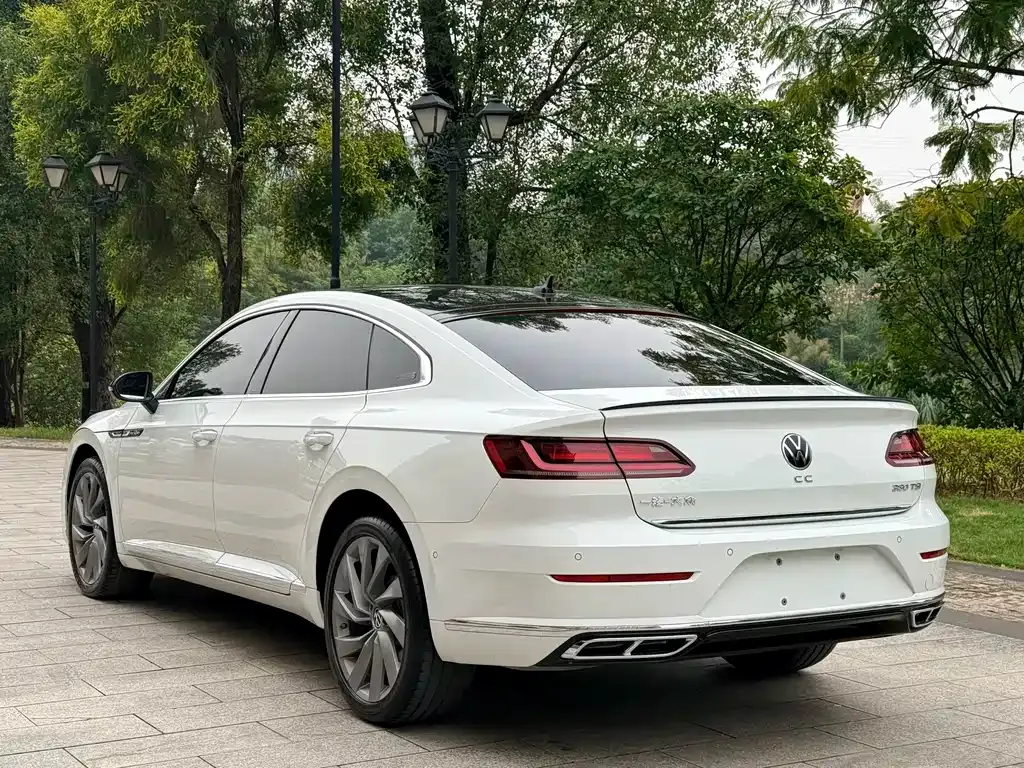 Volkswagen CC 2023 из CN, фото 5