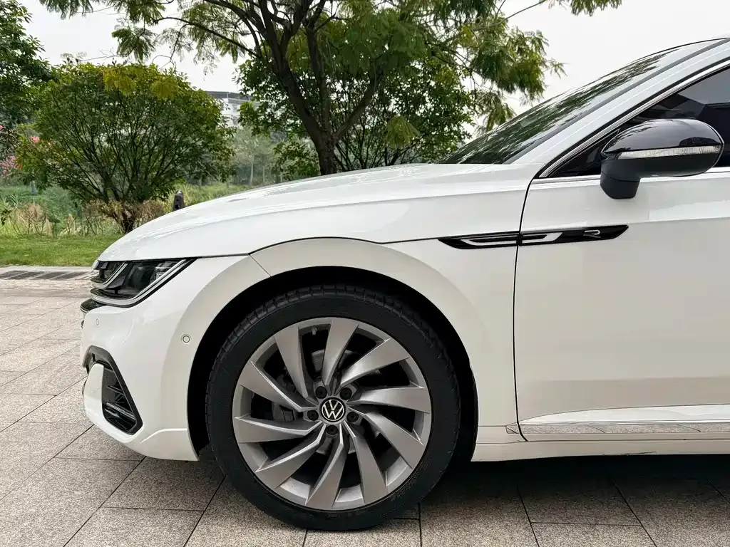 Volkswagen CC 2023 из CN, фото 8