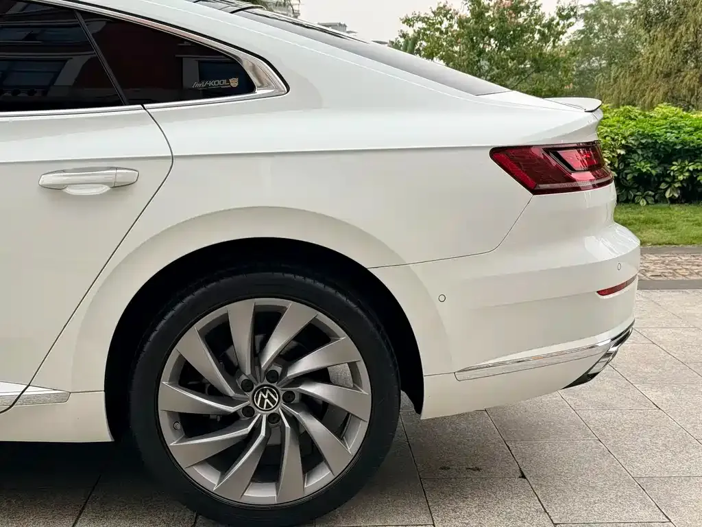 Volkswagen CC 2023 из CN, фото 9