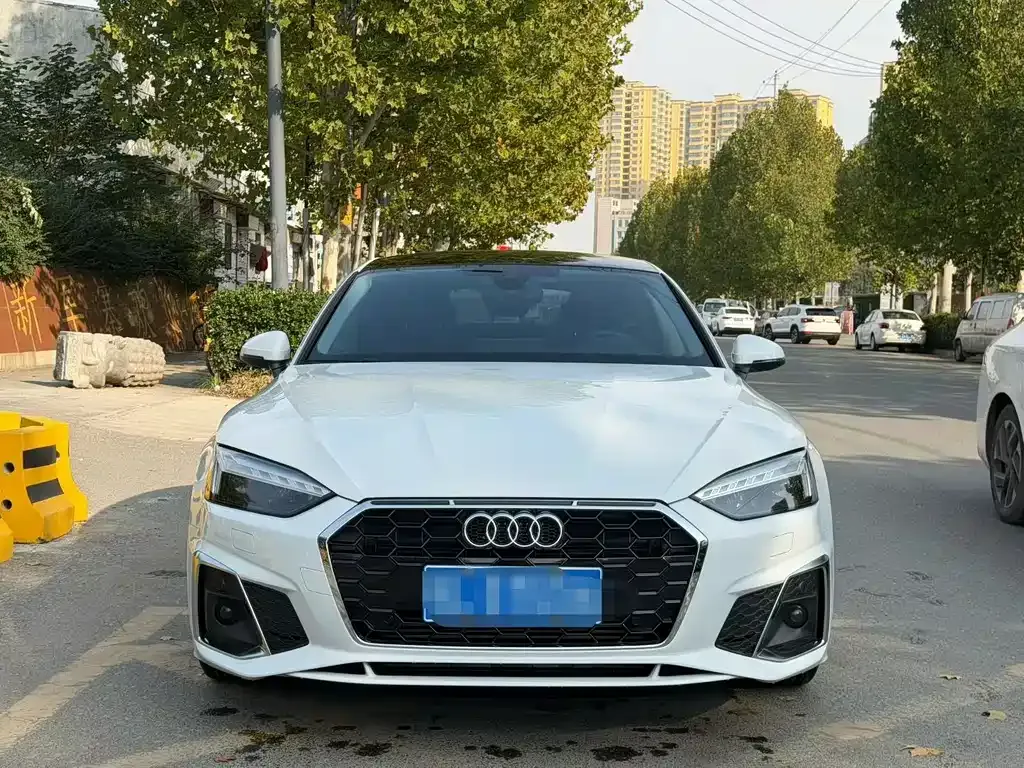 Audi A5 (Import) 2023 из CN, фото 2