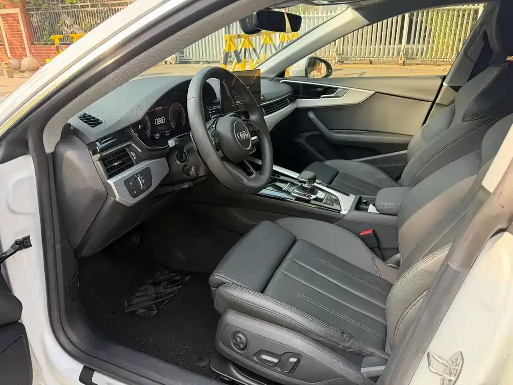 Audi A5 (Import) 2023 из CN, фото 5