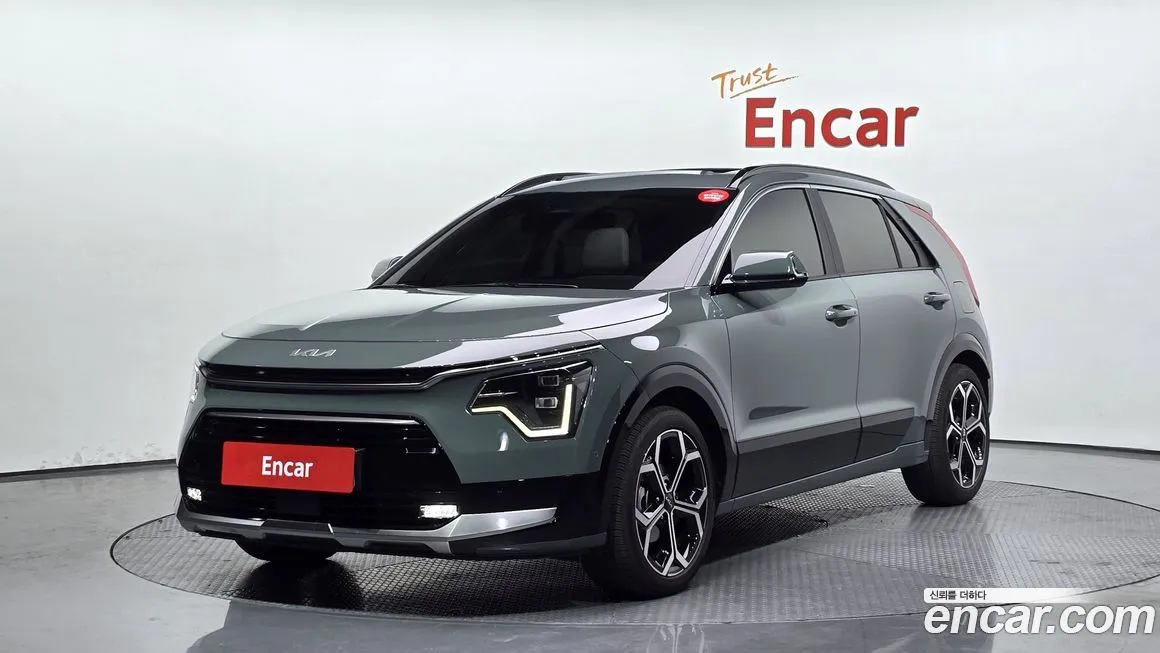 Kia Niro — фото 1