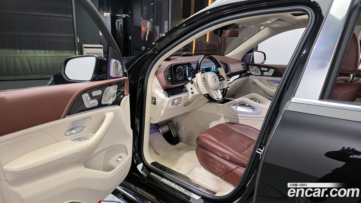 Mercedes-Benz GLS-Class — фото 10