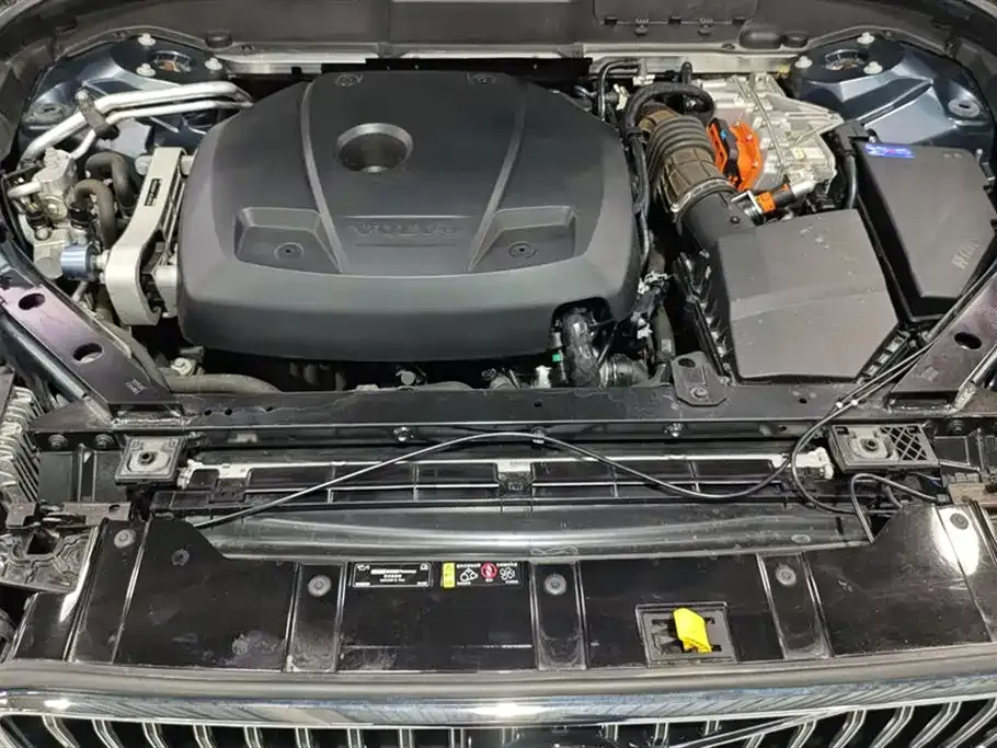 Volvo XC60 PHEV 2021 из CN, фото 10
