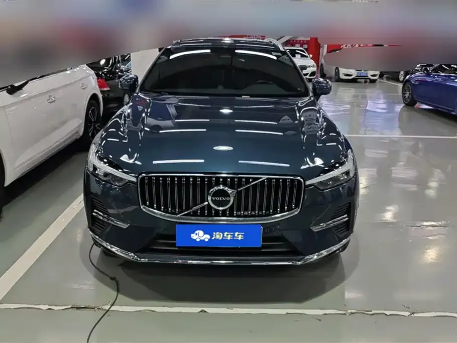 Volvo XC60 PHEV 2021 из CN, фото 2