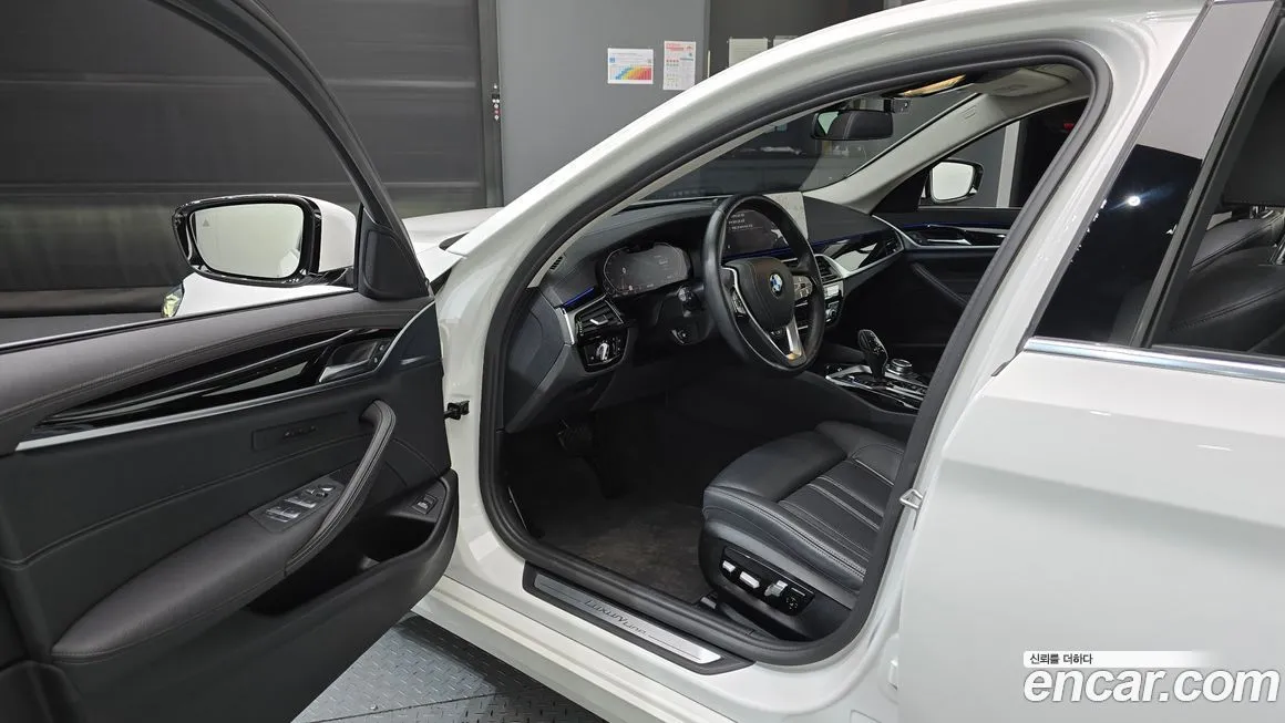 BMW 5-Series 2022 из KR, фото 10