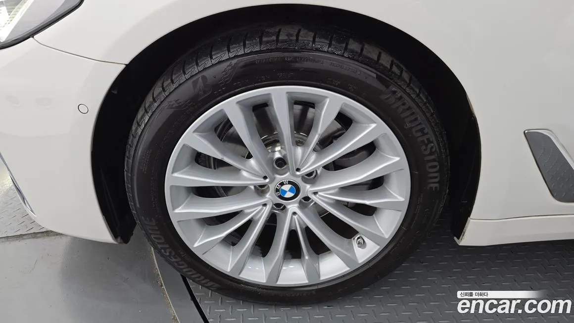 BMW 5-Series 2022 из KR, фото 5