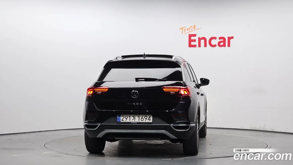 Volkswagen T-Roc — фото 4