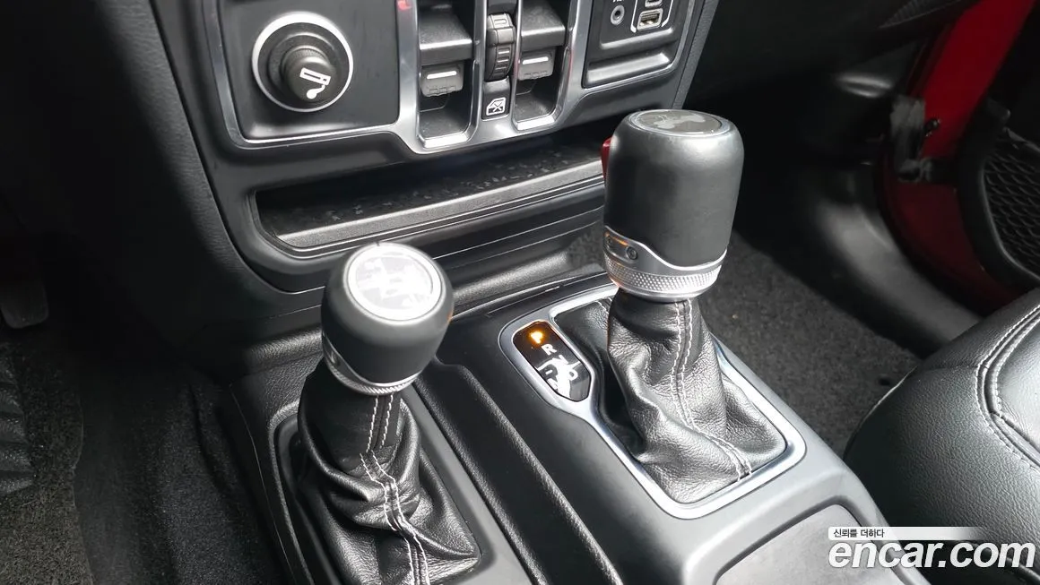 Jeep Wrangler 2021 из KR, фото 9