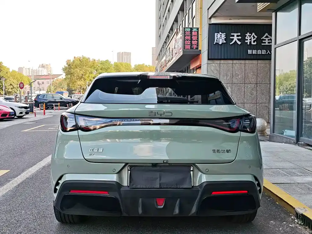 BYD Seal 06GT — фото 9