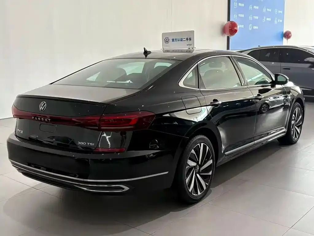 Volkswagen Passat 2024 из CN, фото 4