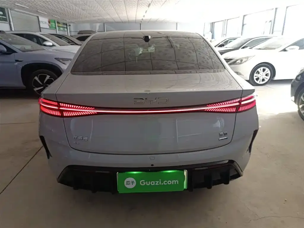 BYD Seal — фото 6