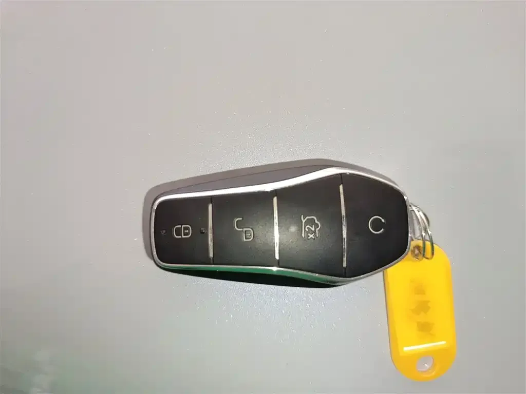 BYD Seal — фото 9
