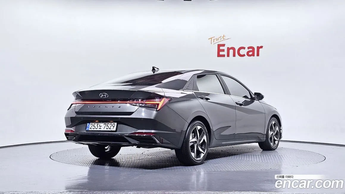 Hyundai AVANTE 2021 из KR, фото 2